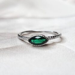 טבעת כסף עין ירוקה