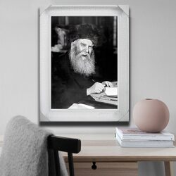 304 – תמונה של אדמו”ר הריי”ץ רבי יוסף יצחק שניאורסון בשחור לבן