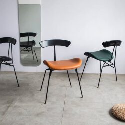 כיסא אוכל מושב קאמל דמוי עור ״ליאור״
