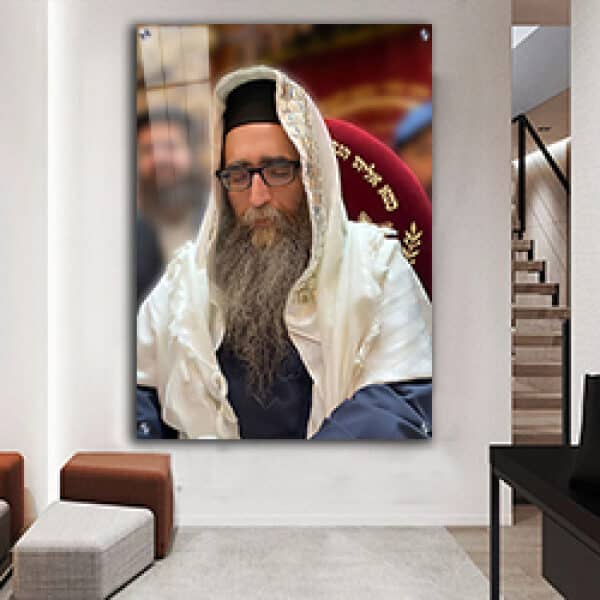 4112 – תמונה של הרב יאשיהו פינטו יושב על כסא של אליהו הנביא להדפסה על קנבס או זכוכית