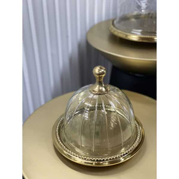פעמון עוגה קטן זכוכית עם תחתית זהב בראס