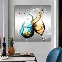 K-16 תמונת אבסטרקט מודרנית עם כוסות יין מתמזגות על זכוכית או קנבס