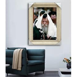 546 – תמונה של הרבי מליובאוויטש עם טלית ותפילין להדפסה על קנבס או זכוכית