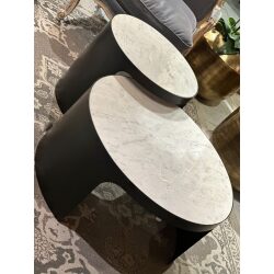שולחן קפה פלטה לבנה על מתכת שחורה