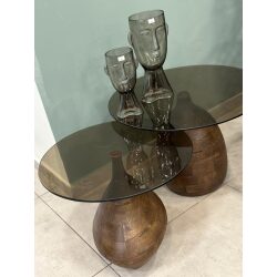 שולחן עגול משטח זכוכית אפורה רגל עץ