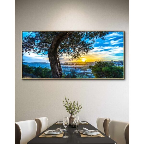 תמונת קנבס לסלון או לפינת אוכל “ירושלים עם עץ של זית”